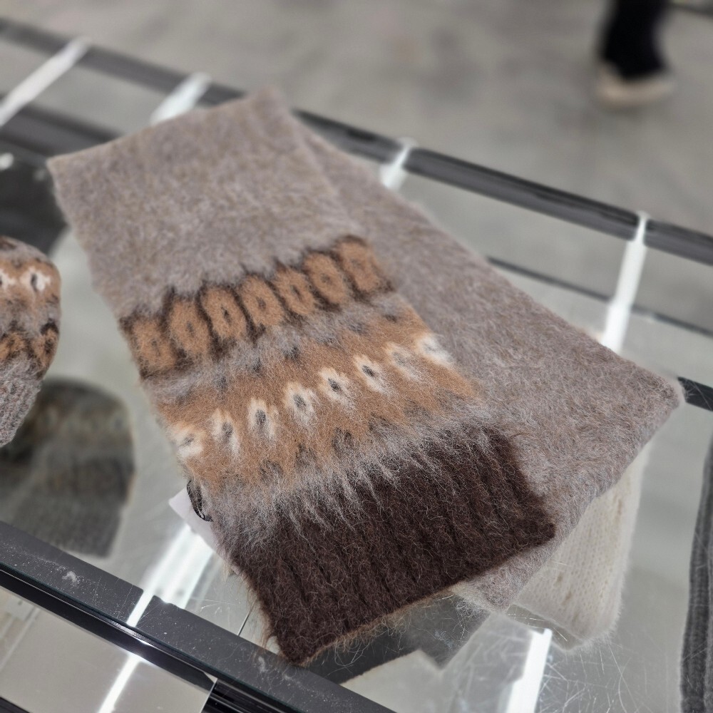 [아울렛] 셀린느 알파카 머플러 AA00R0ZQG.02CV