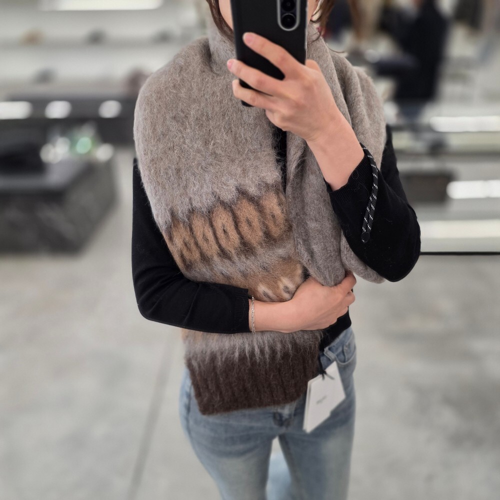 [아울렛] 셀린느 알파카 머플러 AA00R0ZQG.02CV