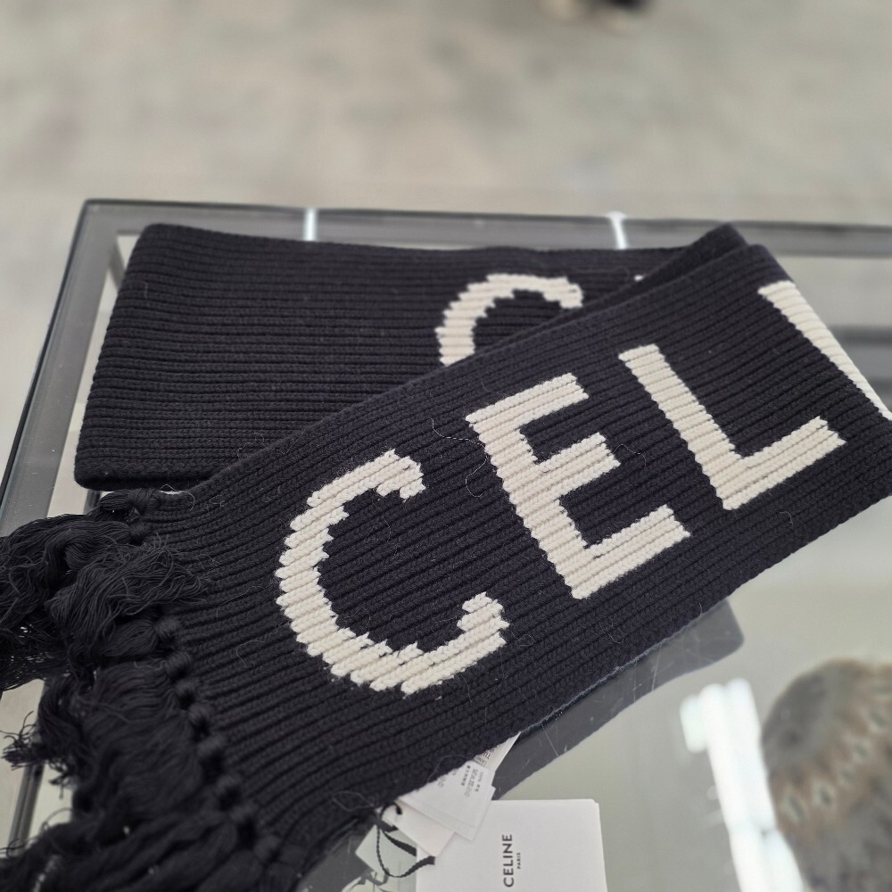 [아울렛] 셀린느 로고울 프린지 롱 머플러 2ADAT346Y.38EC