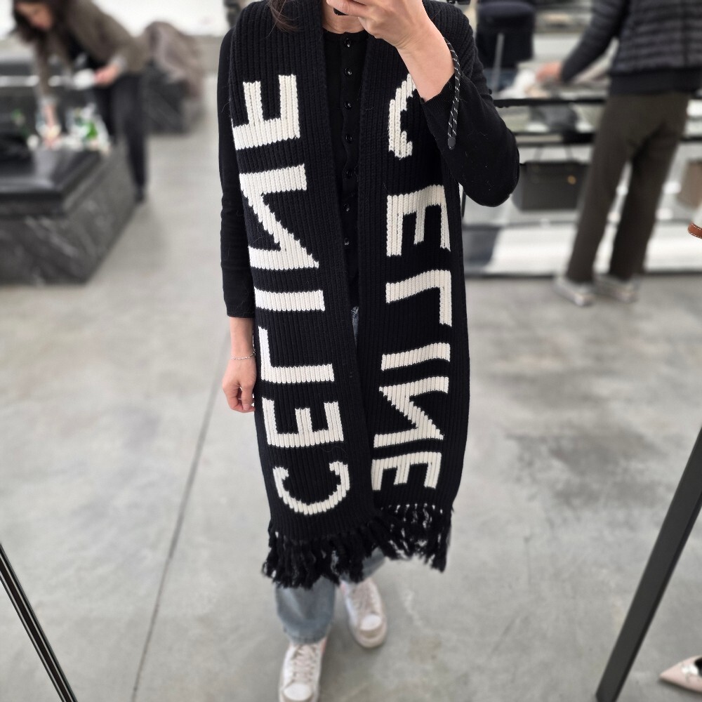 [아울렛] 셀린느 로고울 프린지 롱 머플러 2ADAT346Y.38EC