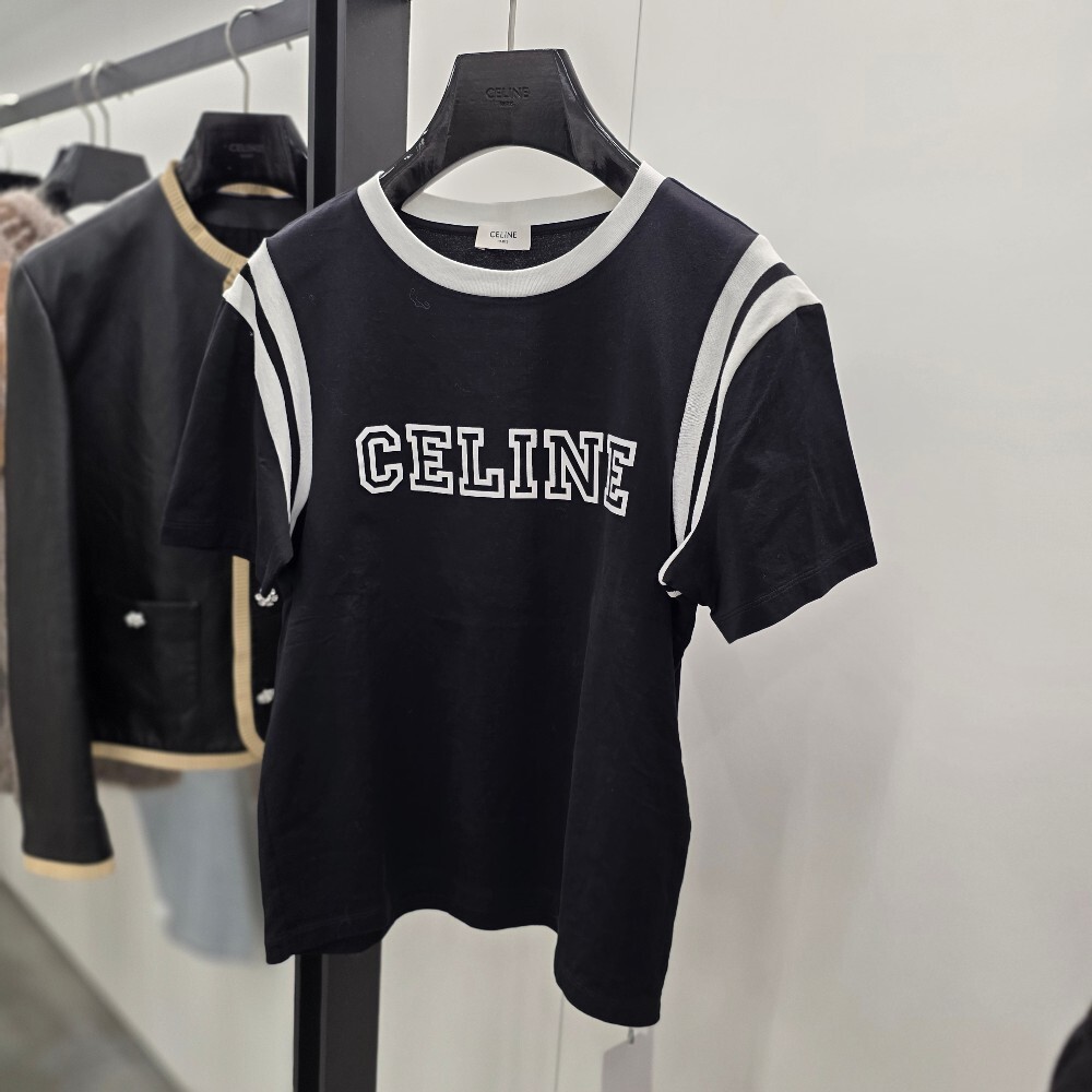 [아울렛] 셀린느 로고 코튼 저지 남성 반팔 티셔츠 RX06T671Q.FZT7