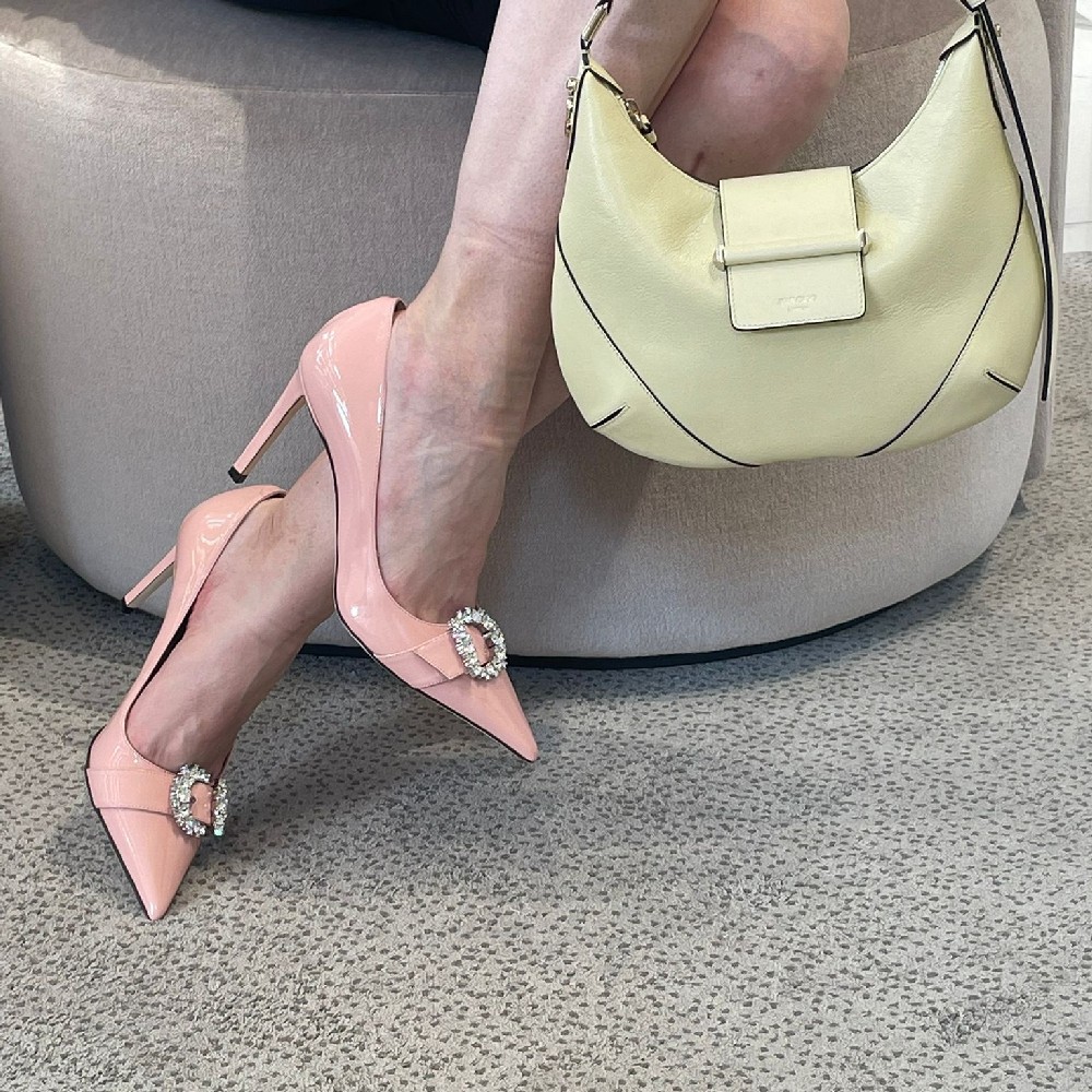 [아울렛] 지미추 CHERI 가죽 여성 펌프스