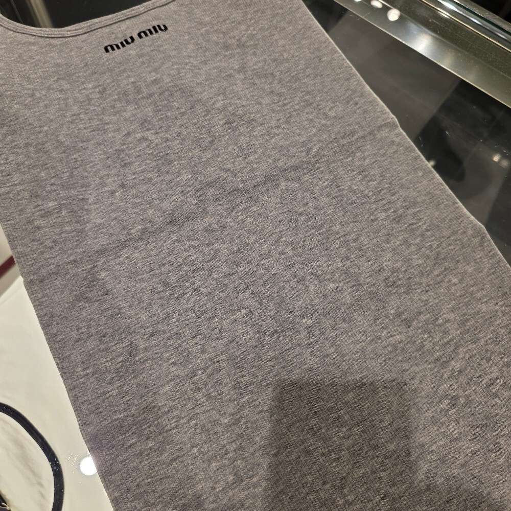 [아울렛] 미우미우 심리스 멜라지 롱 원피스 MJA901