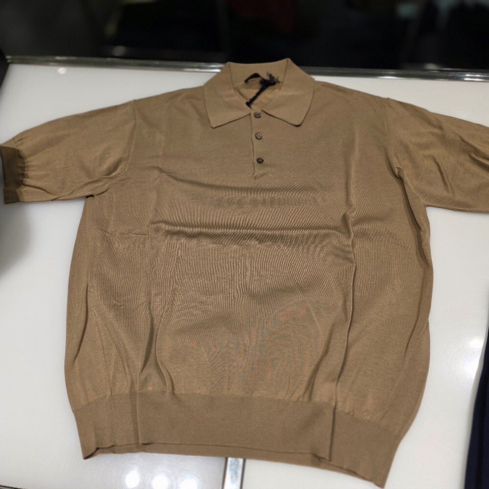 [아울렛] 프라다 파인 코튼 남성 폴로 티셔츠 UMB781