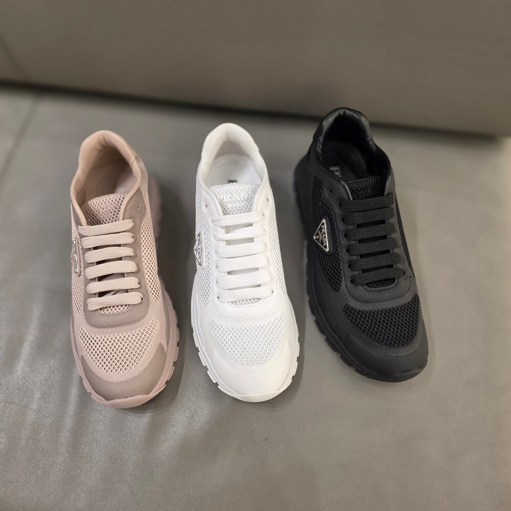 [아울렛] 프라다 프랙스 2.0 여성 스니커즈 1E920N