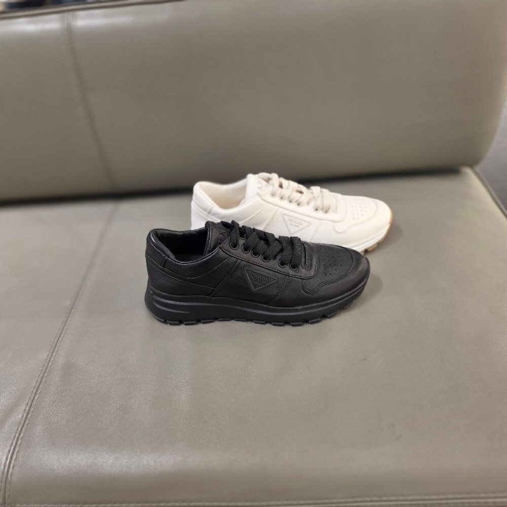 [아울렛] 프라다 나파가죽 여성 스니커즈 1E257O