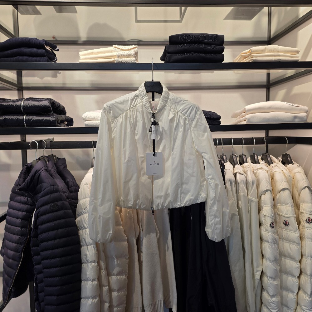 [아울렛] 몽클레르 CHAZERON 여성 바람막이 자켓 K1093 1A00124 597YF 034