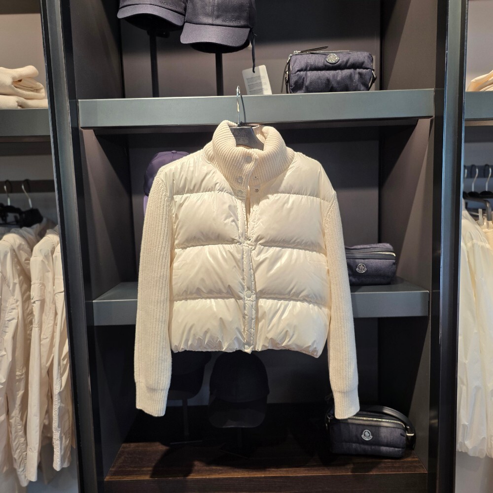 [아울렛] 몽클레르 경량 패딩 가디건 자켓 K1093 9B00017 M1241