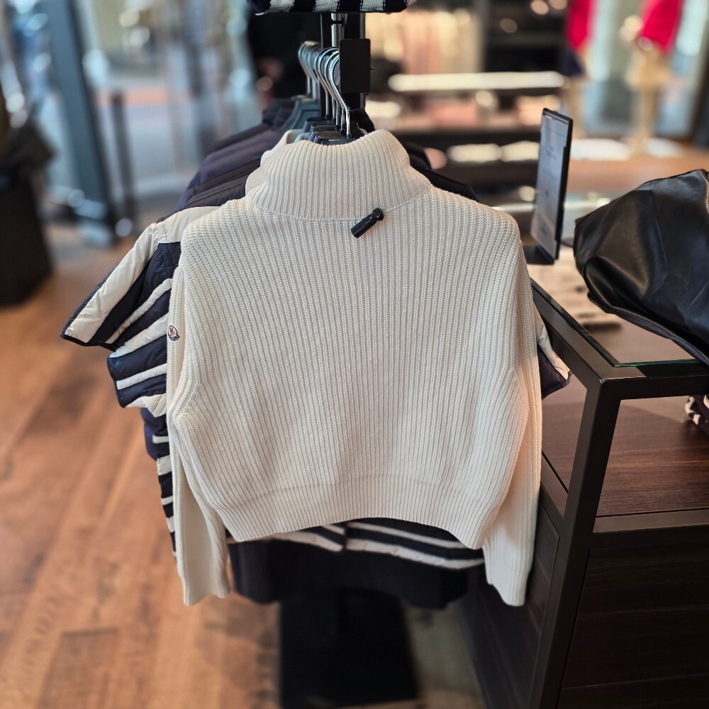 [아울렛] 몽클레르 경량 패딩 가디건 자켓 K1093 9B00017 M1241