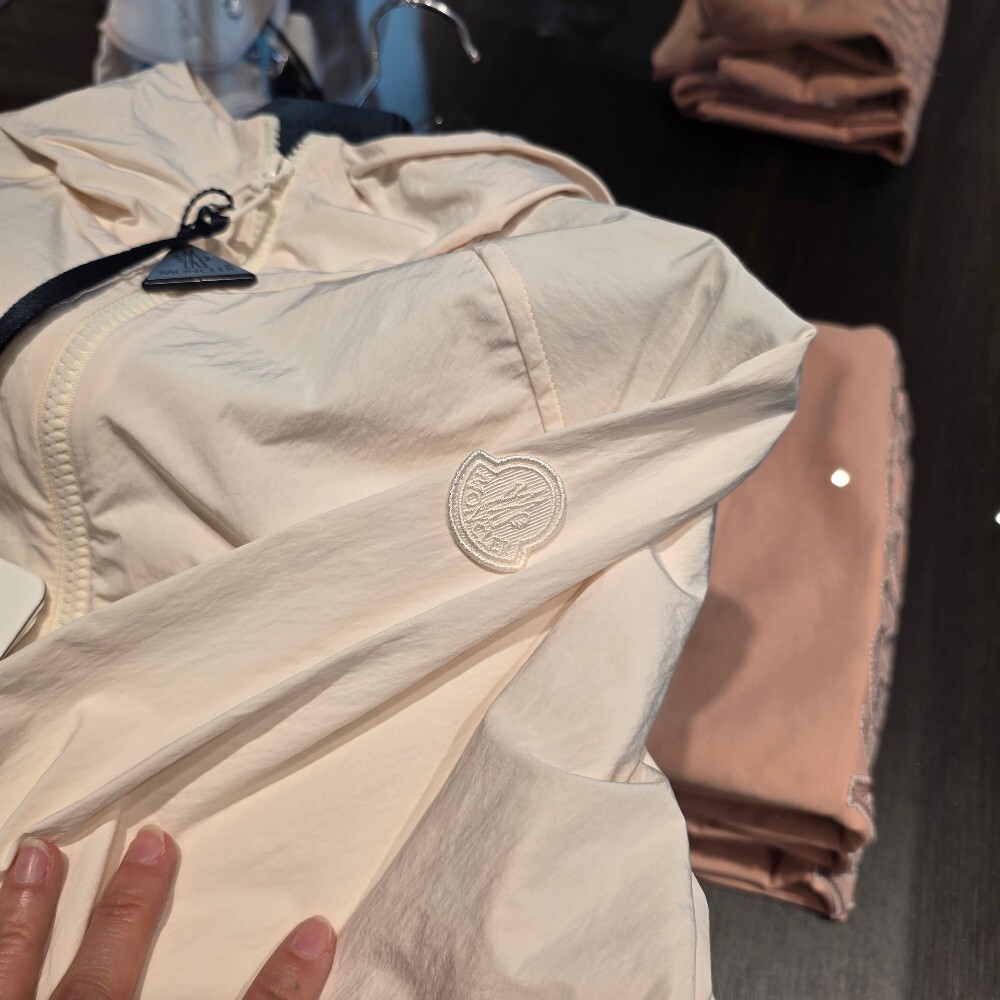 [아울렛] 몽클레르EURIDICE여성 바람막이 자켓 J1093 1A00127 597FM