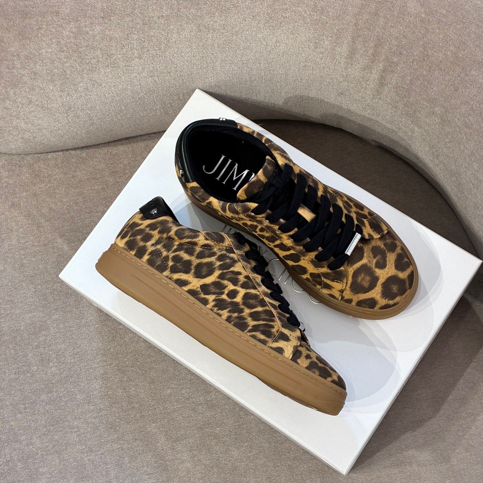 [아울렛] 지미추 ROME 레오파드 여성 스니커즈