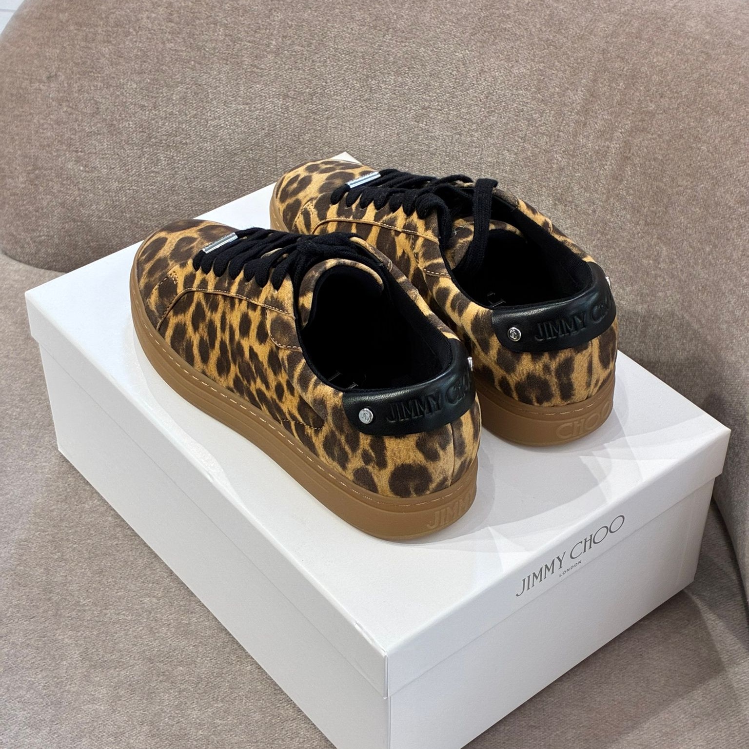 [아울렛] 지미추 ROME 레오파드 여성 스니커즈