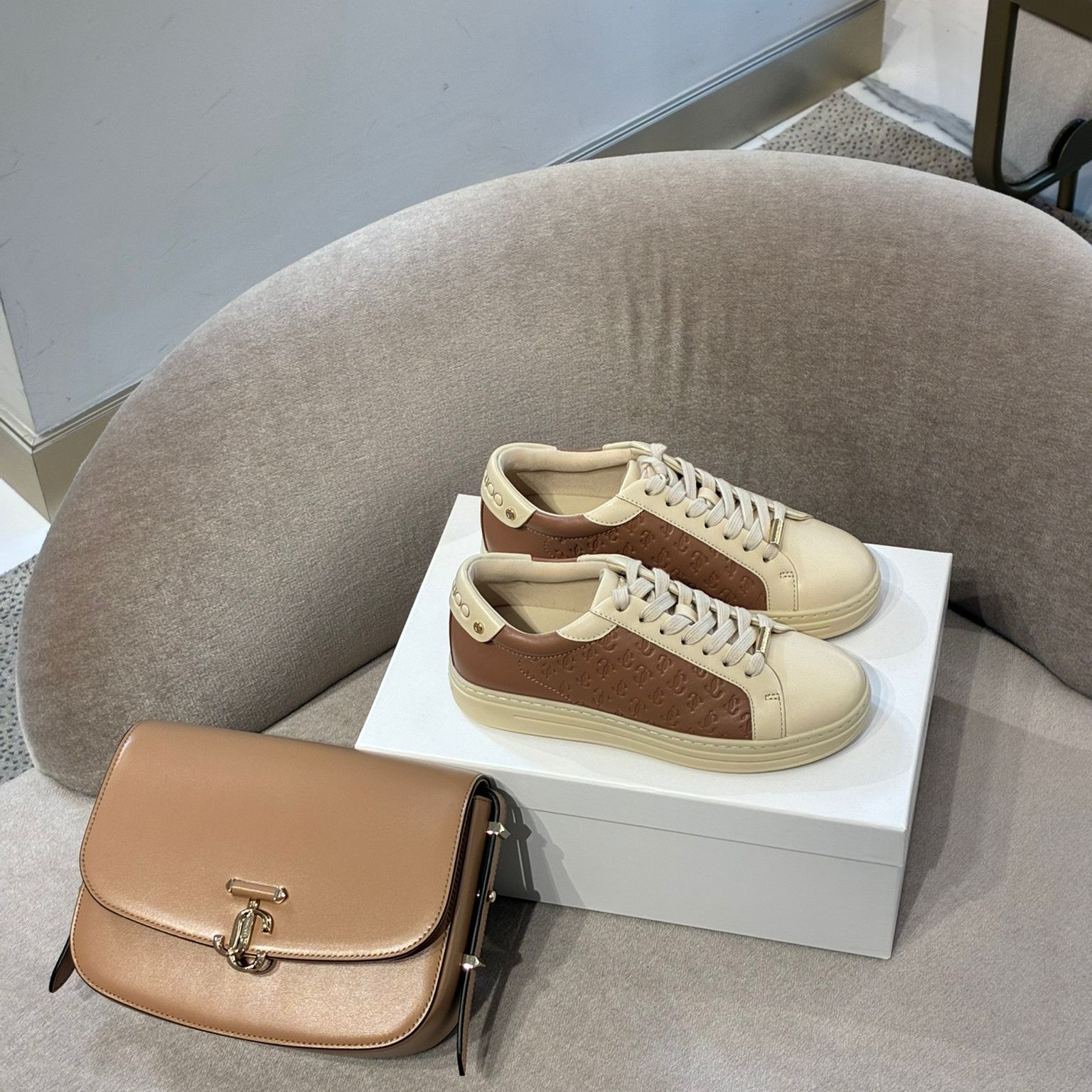 [아울렛] 지미추 ROME 모노그램 여성 스니커즈