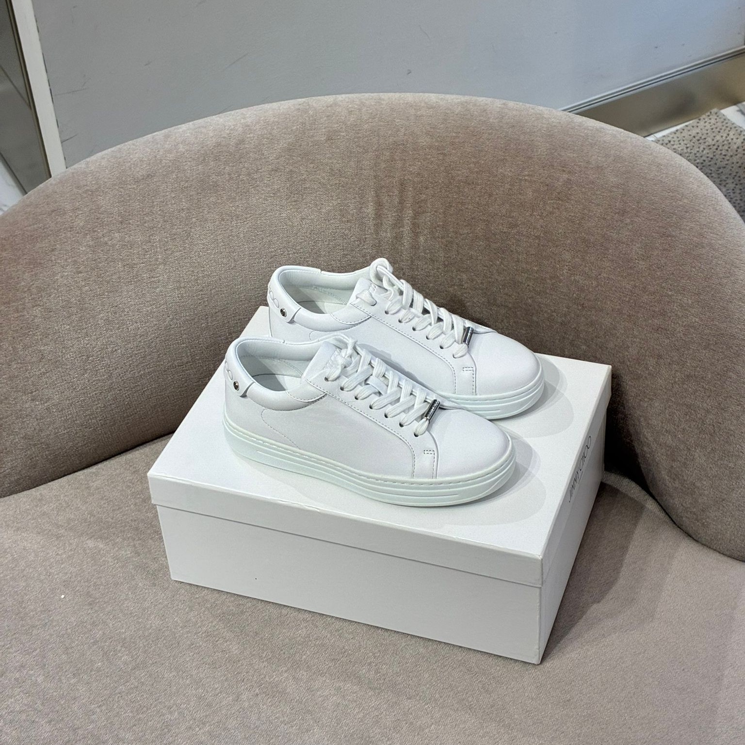 [아울렛] 지미추 ROME 가죽 여성 스니커즈