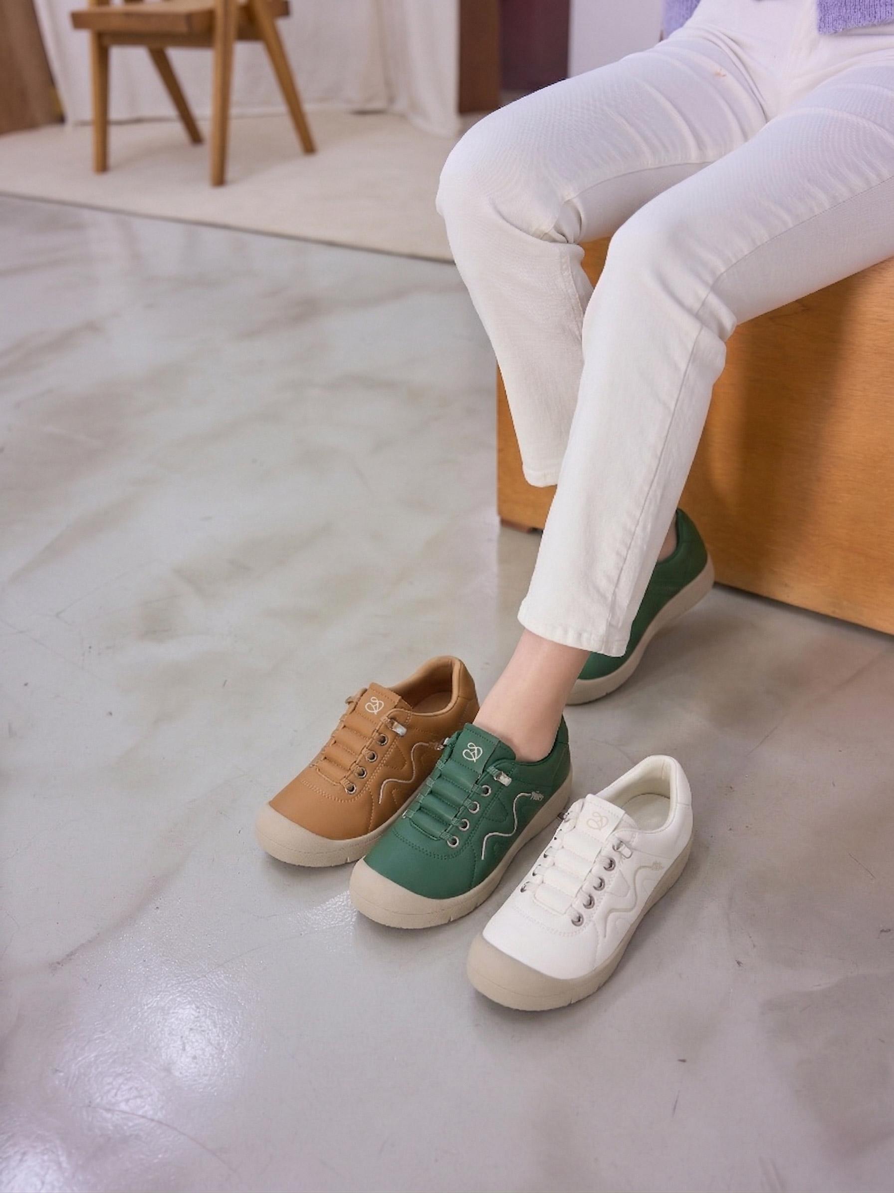 [개성시대] 여성 3cm 베이지 베이직 스니커즈 260g 데일리