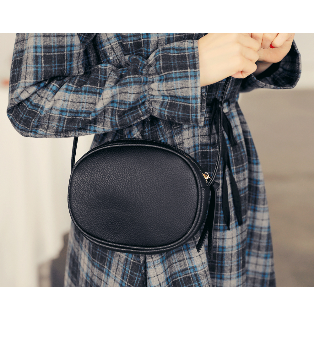 复古小巧仿皮革拉鍊椭圆包