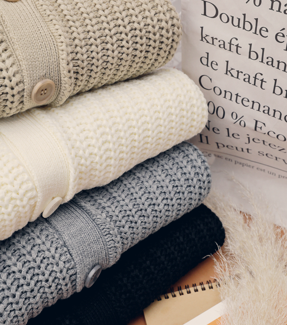 基本纯色宽松排扣针织外套