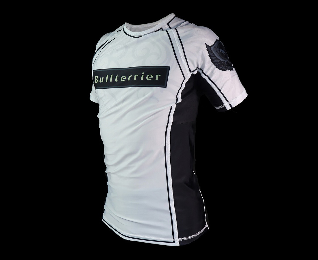 불테리어 래쉬가드 뉴 트라이벌 숏슬리브 - 화이트