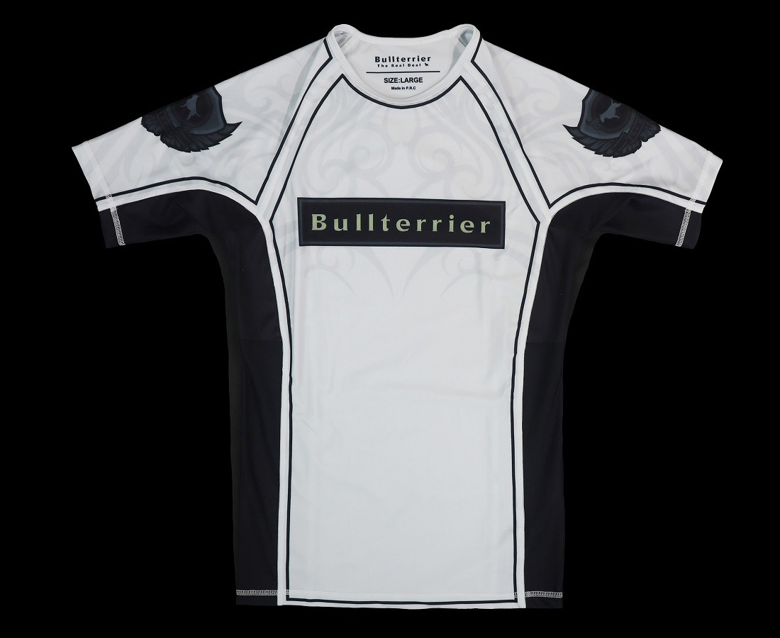 불테리어 래쉬가드 뉴 트라이벌 숏슬리브 - 화이트