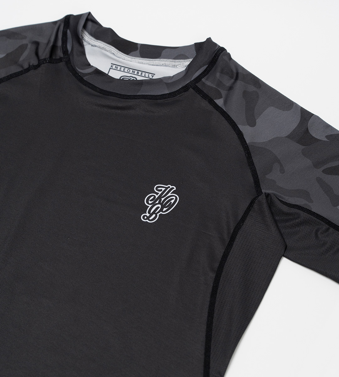 니온밸리 래쉬가드 숏슬리브 - 프리미엄 카모