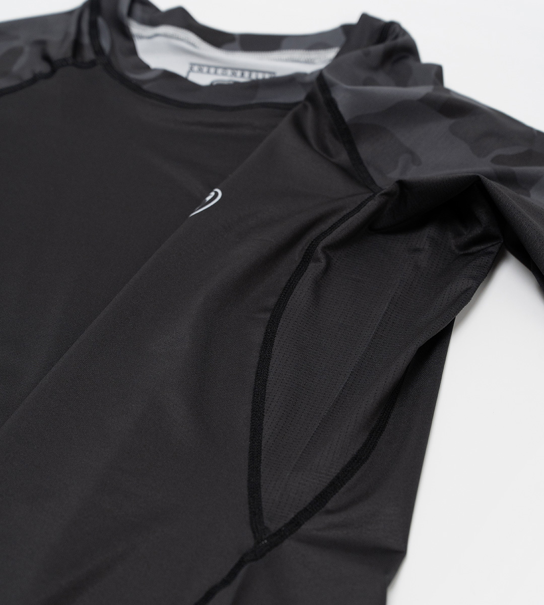 니온밸리 래쉬가드 숏슬리브 - 프리미엄 카모