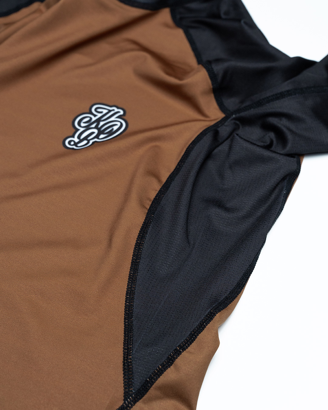 니온밸리 래쉬가드 숏슬리브 - 랭크 / 브라운