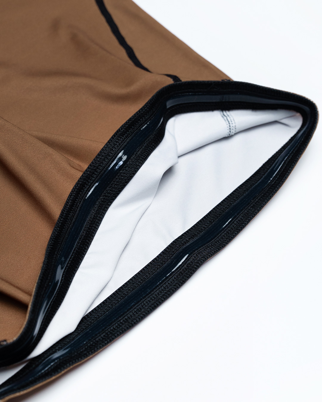 니온밸리 래쉬가드 숏슬리브 - 랭크 / 브라운