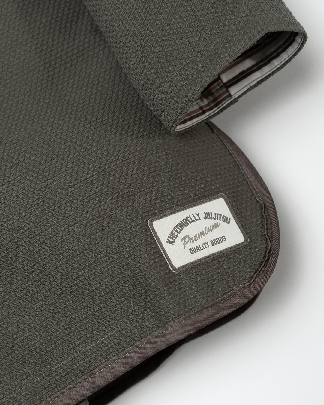 니온밸리 레트로 에디션 V2 F/L 주짓수도복 - 카키그린