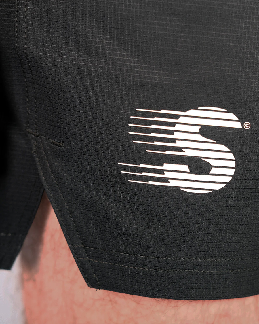 스크램블 하카타 트레이닝 쇼츠 - 블랙