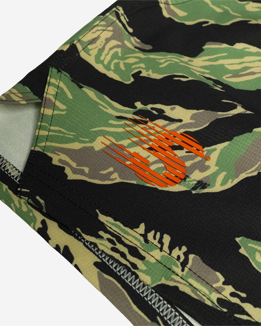 스크램블 하카타 트레이닝 쇼츠 - 타이거 카모