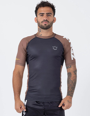 킹즈 랭크 퍼포먼스 V2 래쉬가드 숏슬리브 - 브라운