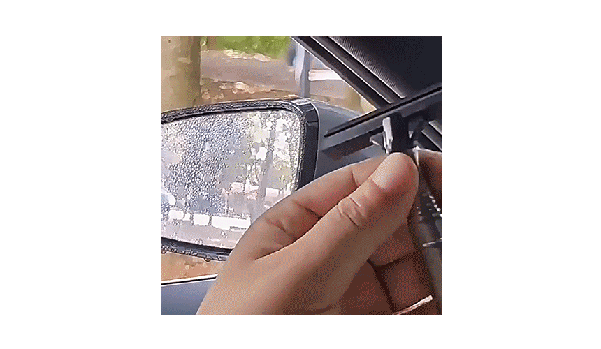 차량용 사이드미러 스퀴지 사용 시연 GIF