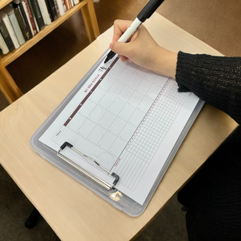 투명화일백 심플파일보관함 디자인서류정리파일 종이보관용품 서류정리보관함 파일폴더세트 파일함 산업용파일 신사파일 라벨파일 내지파일 파일속지 A4 멀티 화이트 케이스 클립보드 파일