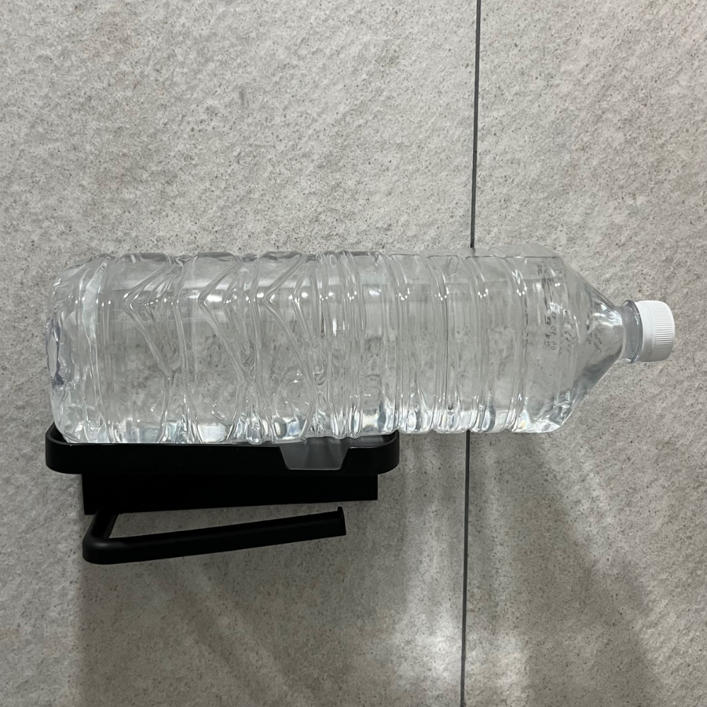 캠핑용품 화장실거치대 욕실수납소품 야외휴지걸이 화장실수납선반화이트 화장지걸이 화장실수납 스텐욕실용품 욕실수납 선반형팬트리 화장실용품 각진휴지걸이 블랙 선반형 무타공 휴지걸이
