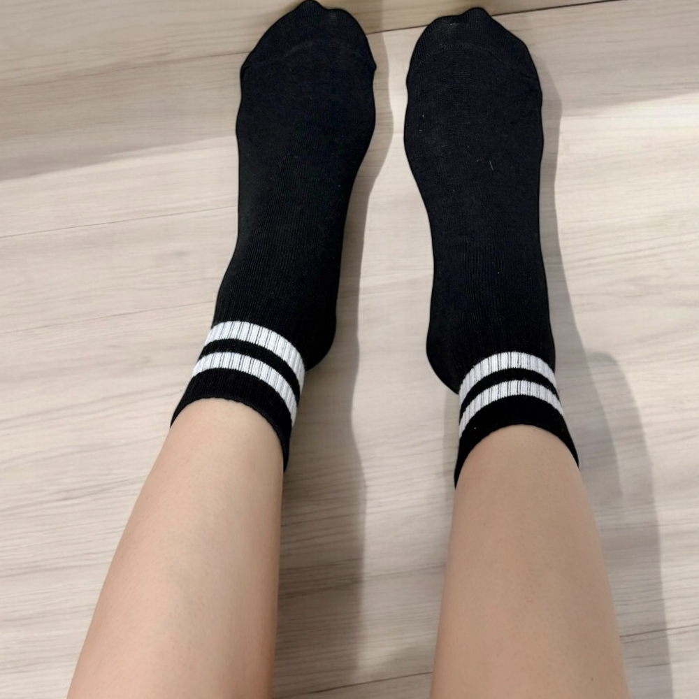 미드삭스 발건강상품 후레쉬삭스 군살타이츠여성 화이트크리스마스 트렌디한덧신 언더티 오독보조용품 한지덧신 화이트 고무단삭스 여성스타일링소품 레몬캔디 요가 블랙 논슬립 필라테스 양말
