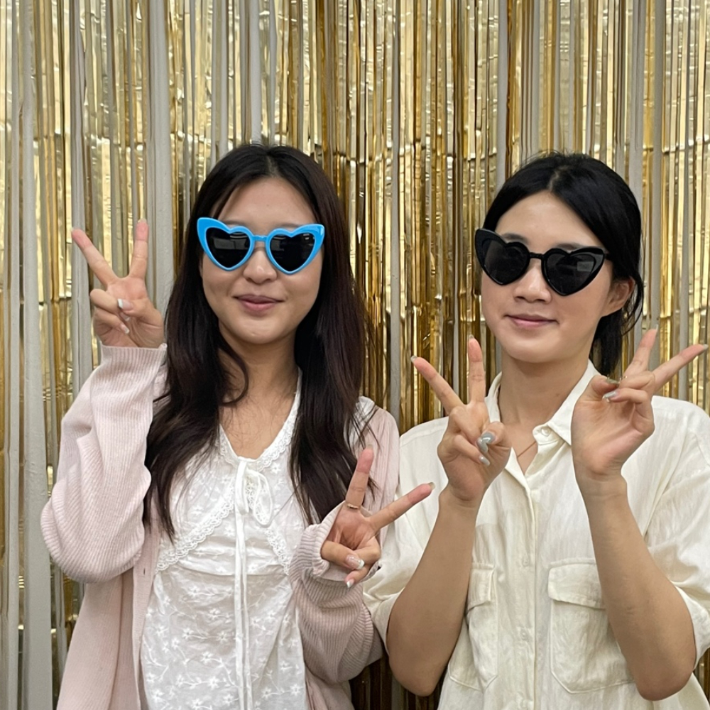 테피토선글라스 클리어선글라스 반투명선글라스 분수선글라스 안경테 편광선글라스낚시용 안경거치대 화이트블루선글라스 최신선글라스 무테안경 세련된선글라스 블루 인싸 하트 안경 뿔테 선글라스