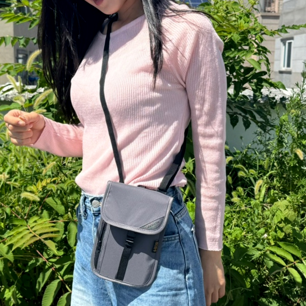 미니백팩 기내용휴대가방 휠보조가방 기내용백팩 고정가방스트랩 출장가방 종이사서함 안티스키밍가방 여권가방 케리어스카이 보조화물수납가방 덮개형 그레이 안티스키밍 여행가방