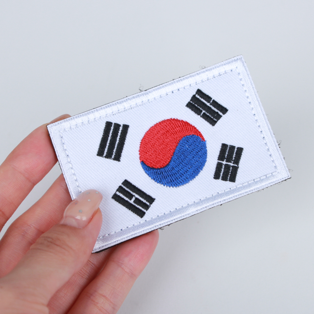 숫자레드 디자인패치 스티커패치 빨간패치 숫자와펜 패치디자인 DIY보석패치 세트패치 흰색자수스티커 연분홍패치 실리콘와펜 심장모양패치 무릎패치 일러스트패치 흰색 태극기 자수 와펜 패치
