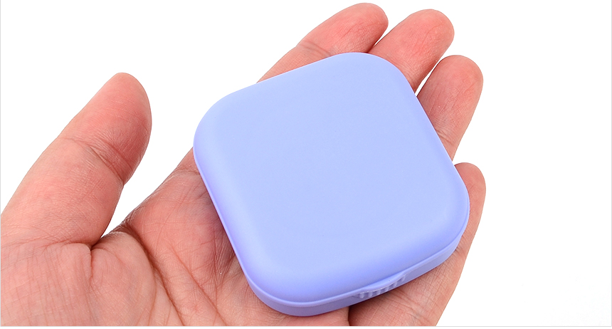 490_lenscase_03.jpg