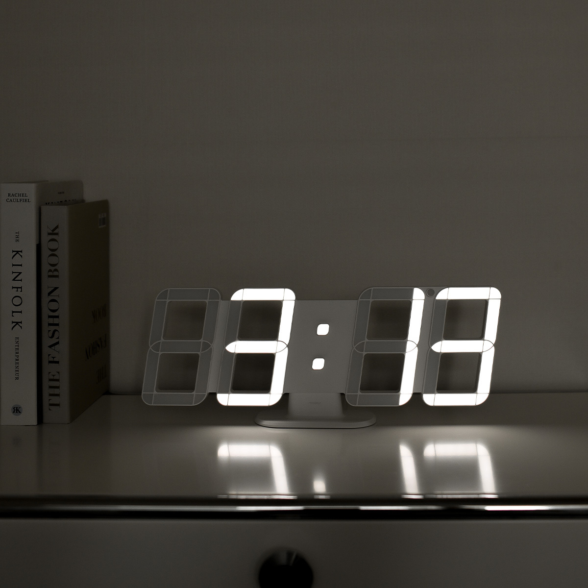 무아스 시그니처 폰트 블루투스 LED 시계