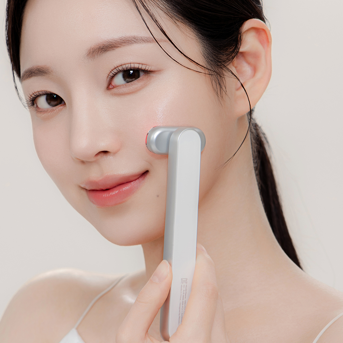 무아스 라이트셀 EMS 스킨케어 마사지기