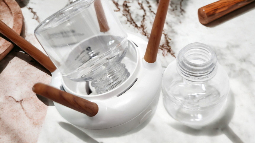 고양이 개 호르몬 페로몬 턱드름 펠리웨이 어뎁틸 훈증기