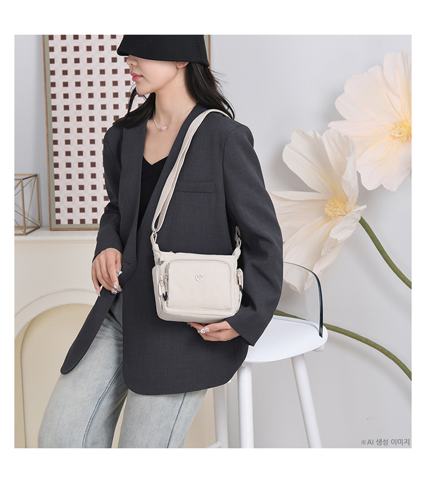 20260304_lily_mini_crossbody_bag_17.jpg