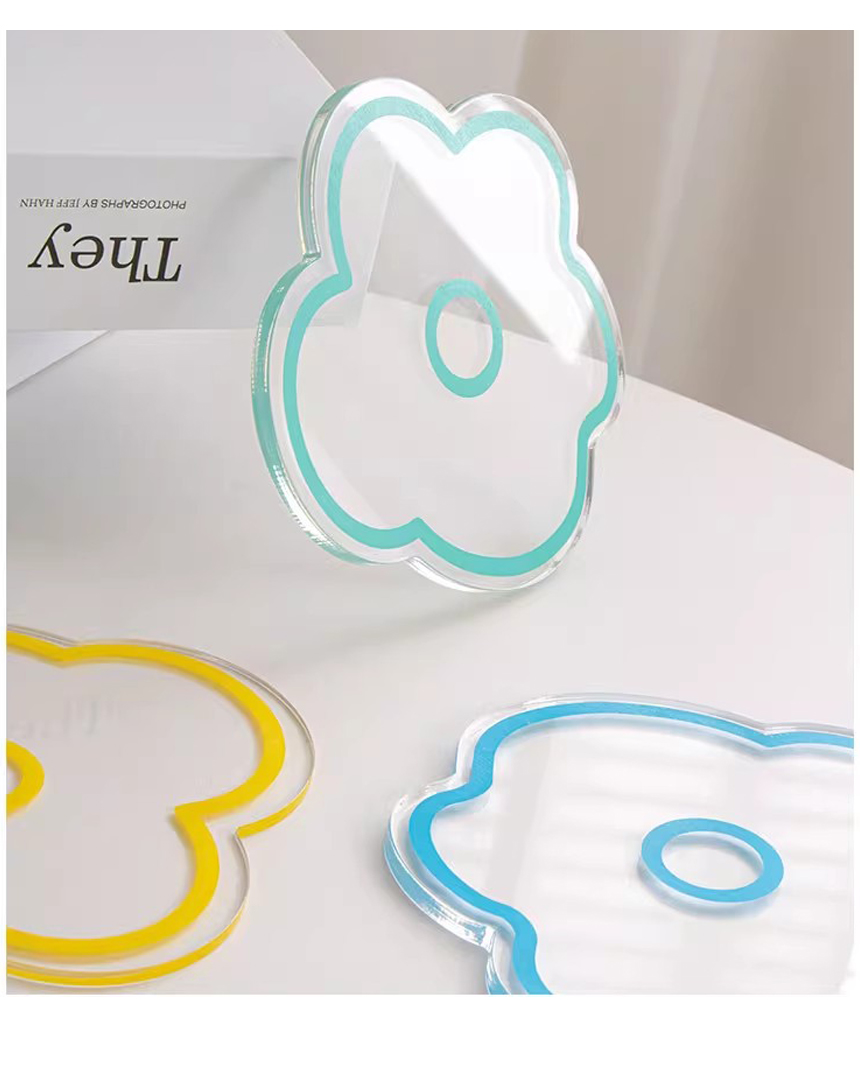 260313_alice_flower_acrylic_coaster_13.jpg