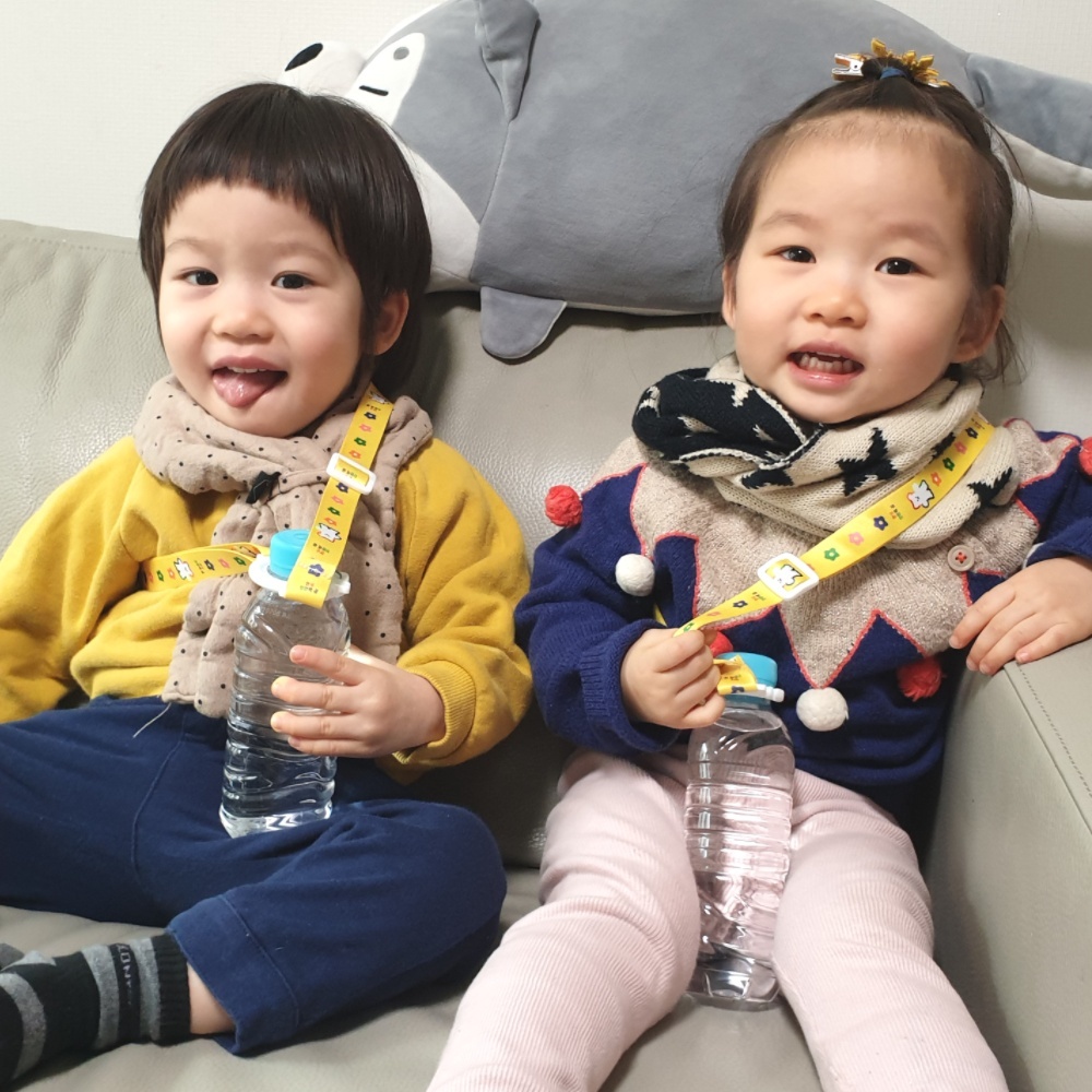 물병스트랩 병홀더목걸이 색상:옐로우 용품스트랩 옐로우스트랩 스포츠스트랩 목걸이스트랩 병걸이스트랩 물병소지용스트랩 소지용스트랩 옐로우 병홀더 목걸이 병스트랩