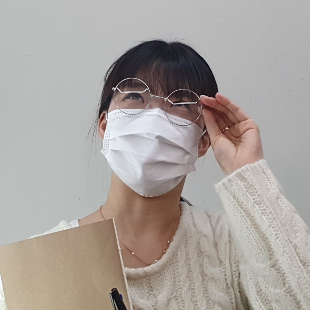 페스티벌아이템 안경거치대블랙 투명안경브랜드 흘러내림방지스프링안경고무 힙스터안경테 경량안경검정 안경클린 원형안경 카테아이웨어 레트로안경 러브안경 축제안경 실버 동글이 철테 안경